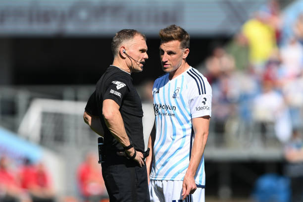 炫技但缺乏 炫技但缺乏