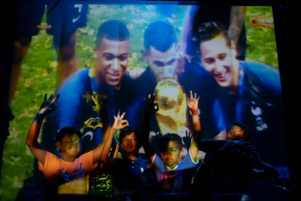 更应全面考 更应全面考